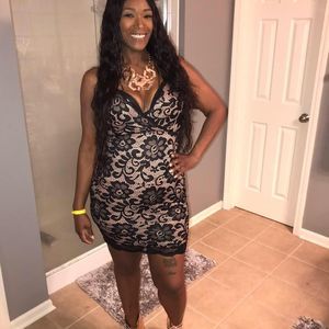 Meet your Posher, Monique